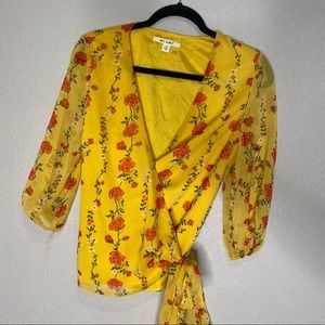 Francescas Wrap Top Medium NWOT